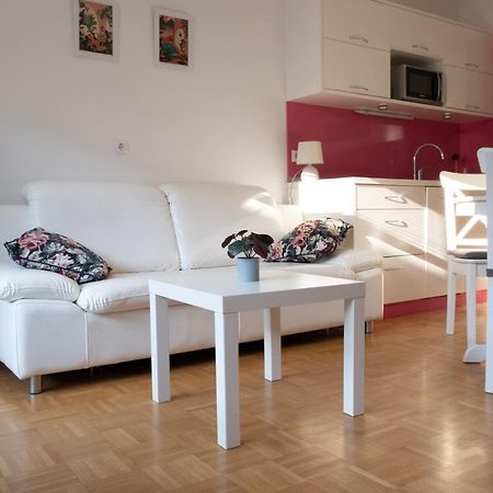 Апартаменти Flat 27 Любляна Екстер'єр фото